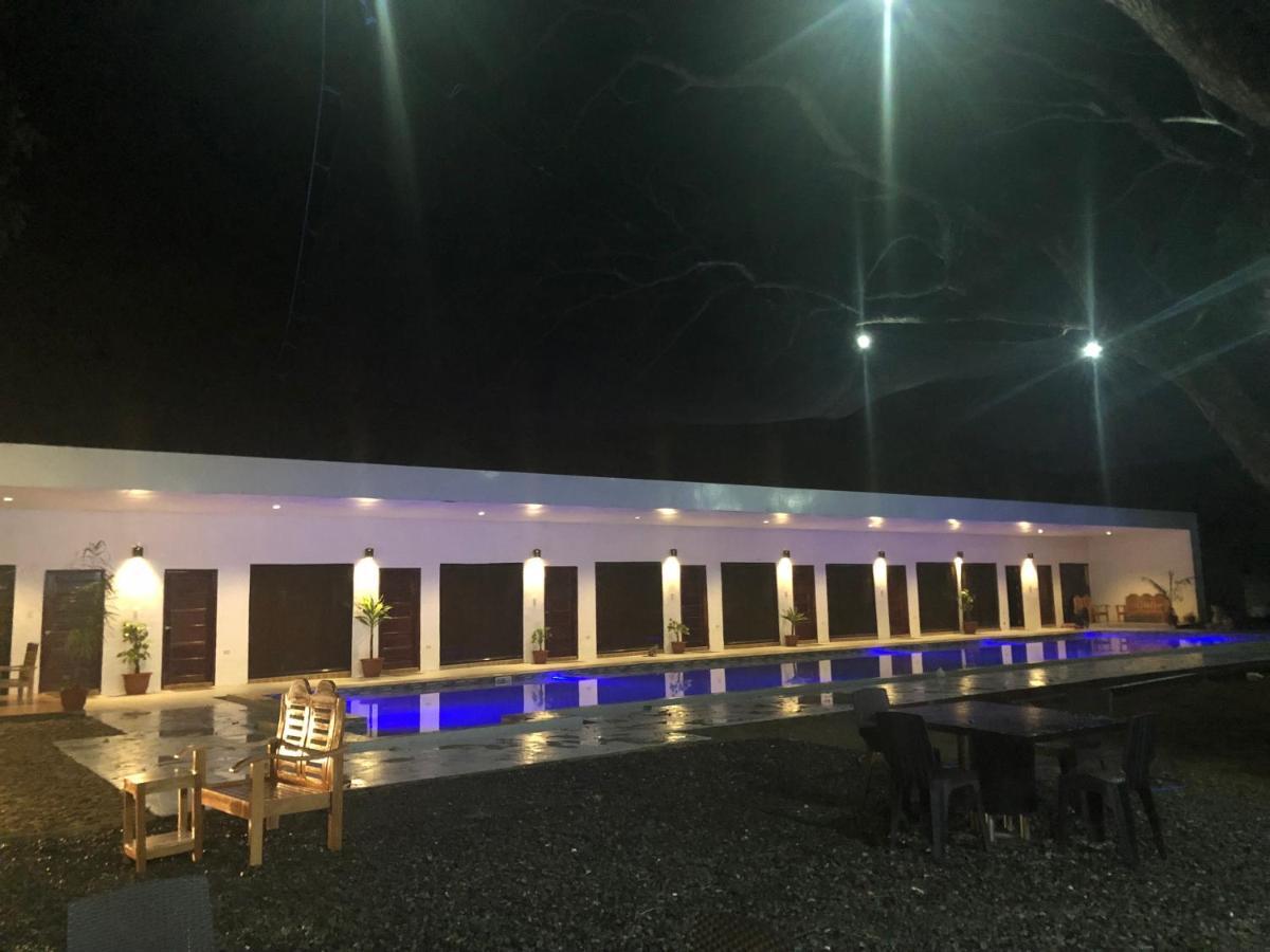 Alesseo Hostel Tiniguiban 외부 사진