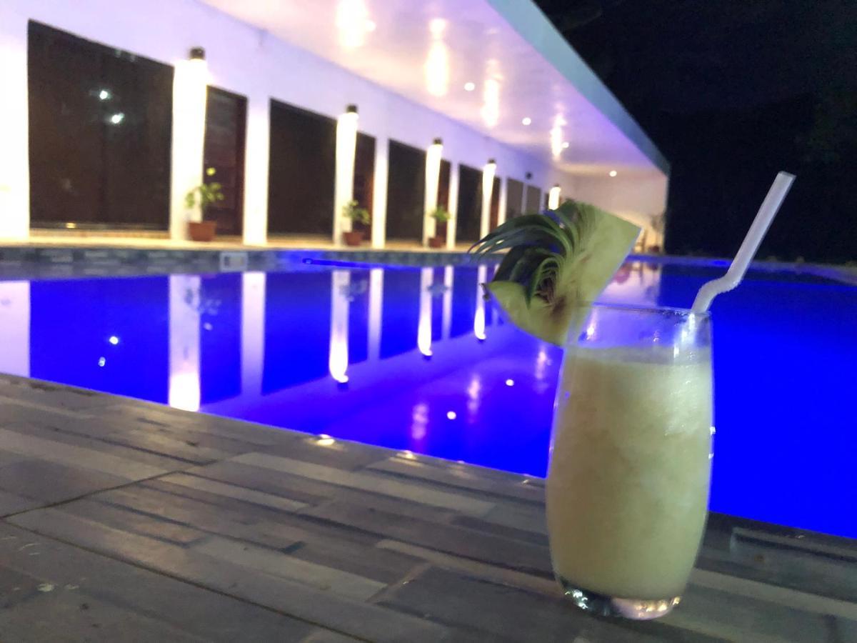 Alesseo Hostel Tiniguiban 외부 사진