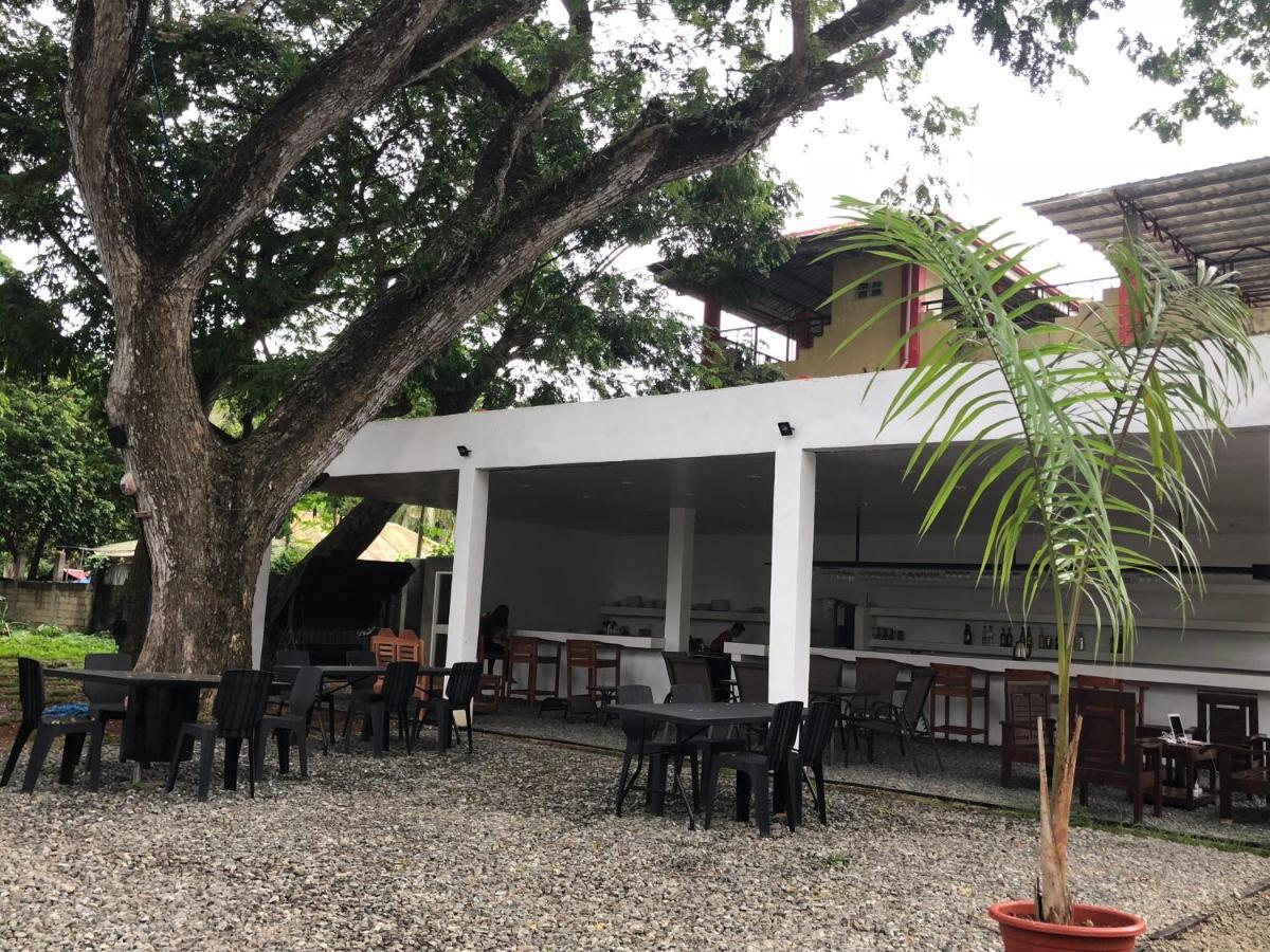 Alesseo Hostel Tiniguiban 외부 사진