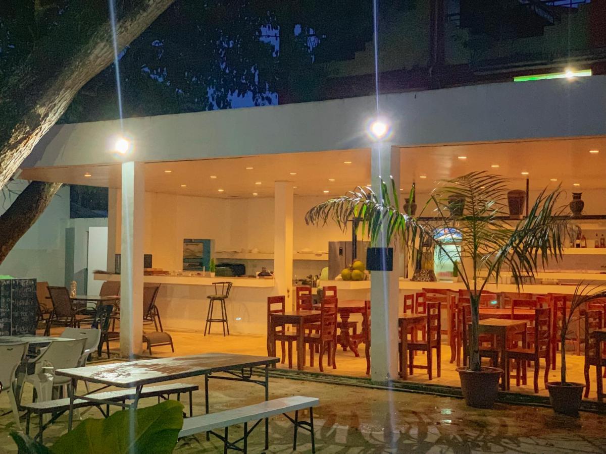 Alesseo Hostel Tiniguiban 외부 사진