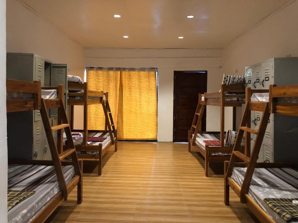 Alesseo Hostel Tiniguiban 외부 사진