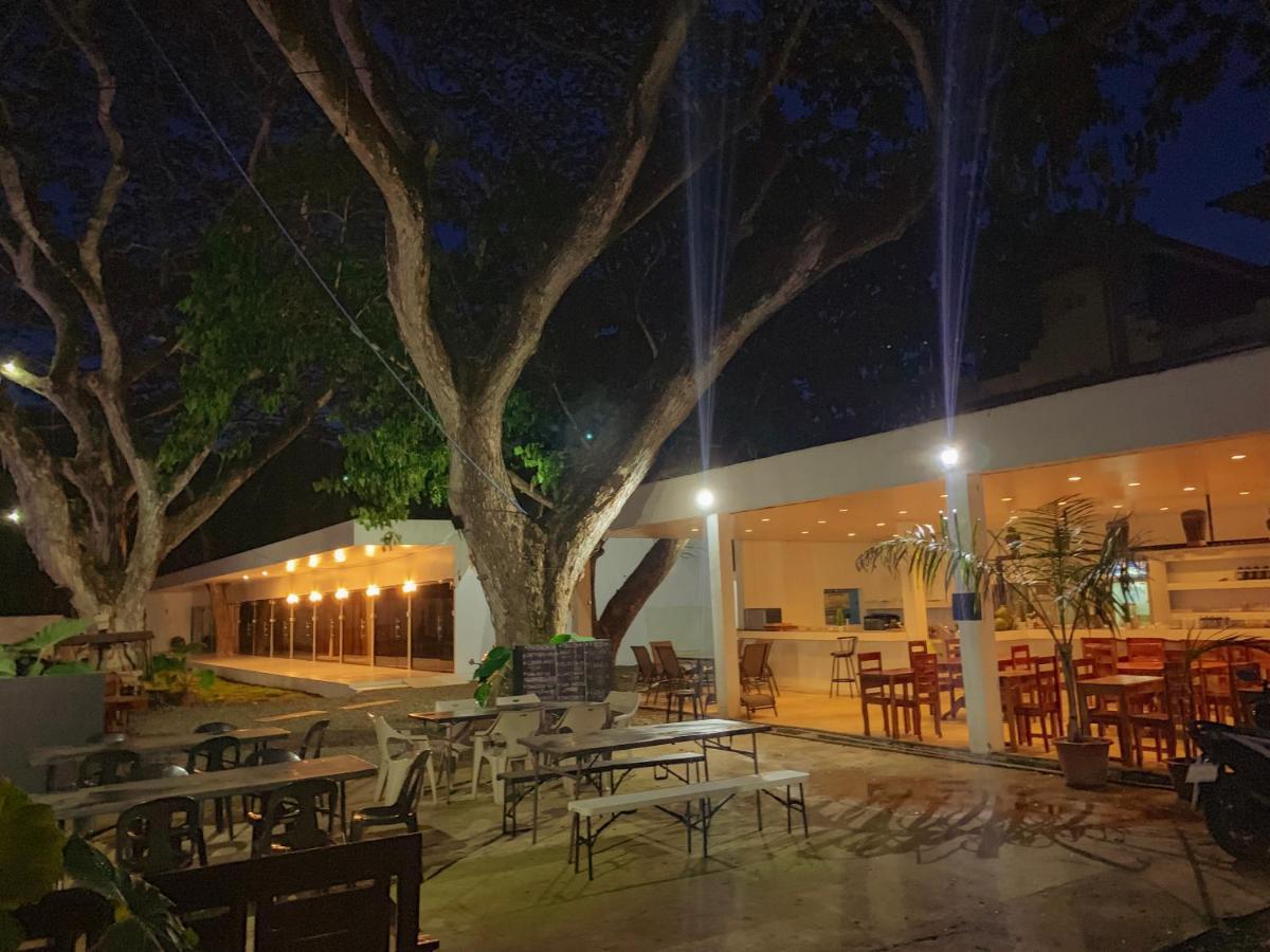 Alesseo Hostel Tiniguiban 외부 사진